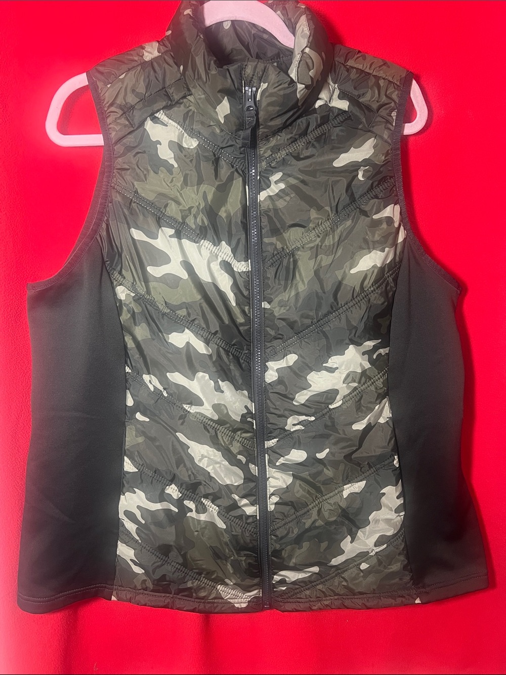Avia Olive Camo Quilted Zip Vest with Black Sides
